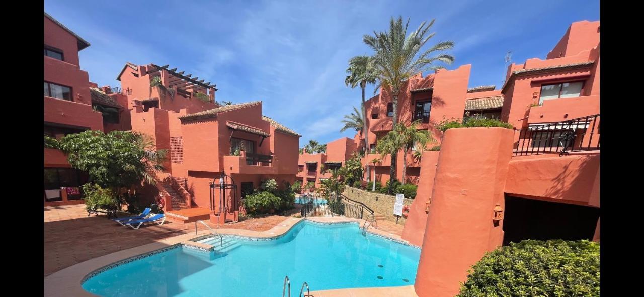Jdc Beach Side Marbella Exterior photo