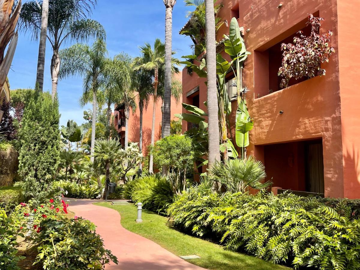 Jdc Beach Side Marbella Exterior photo